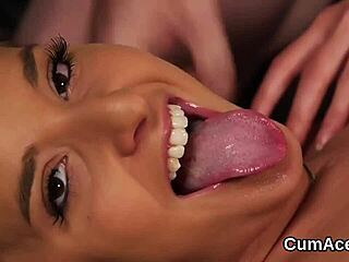 Horny kitten slurps jizz facial then swaps every drop 😻💦