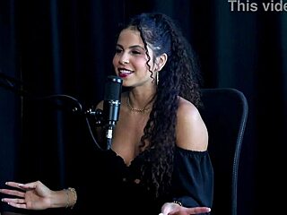 sweet karolzinha loves prelims hates anal dances sensually
