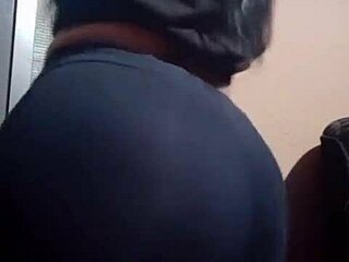 Huge Black Ass Twerking Wildly