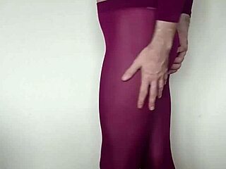 Misr4 CUMS on burgundy LEGGINGS - Update 4 May 09