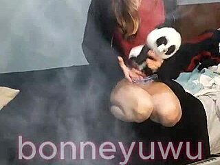 Bonneyuwu argentina babe works her favorite cock sucking shift