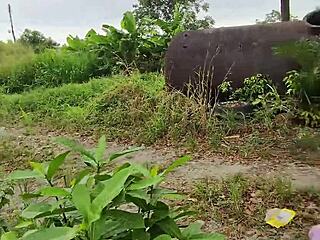 colombian wife flashes pussy risky public tease