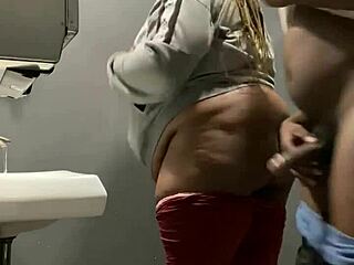 i'm loving these deep backshots in the bar bathroom 😩🍑