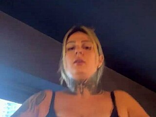 woman watched by gym girl in sao paulo gym pussy dripping wet down legs