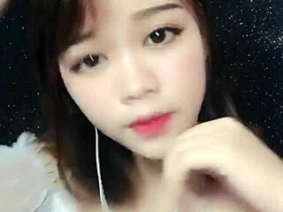 uplive g�i việt h�ng delivers sexy korean webcam show