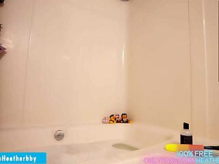 heatherbby9 soaks pussy in steamy shower cum play
