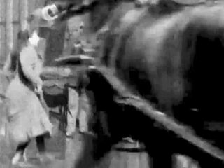 oh god, vintage milf hairy pussy in erotic retro blowjob!