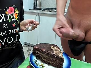 milf enjoys food fetish creampie play
