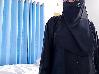 Hijabi whore jasmine fuck by stranger hardcore xxx