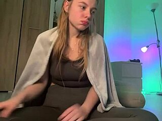 eat my virgin tasty pussy while i masturbate it on webcam