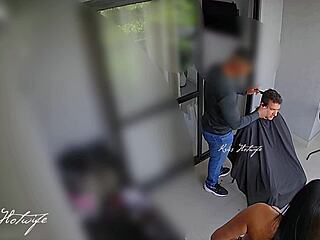 recebi o barbeiro para fazer cabelo bem puta