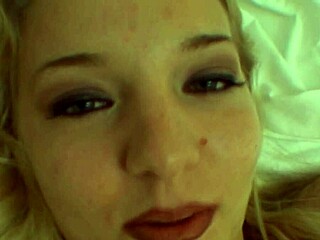 horny babe rubbing her clit