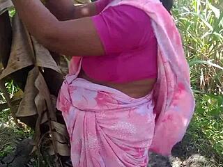 Indian Tamil Bhabhi Sex In Outdoor Banana Grove