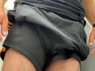 miskupa bulge on balcony