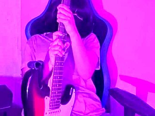 Emo teen plays with herself solo