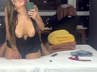 ela pediu leite dentro da sua vagina espaçosa e foi inseminada como uma puta