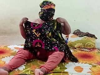 Desi bengali bhabhi tries new sex style at home