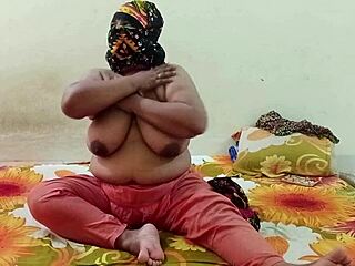Desi bengali bhabhi tries new sex style at home