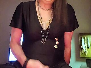Busty sissy cumming hard on the toy